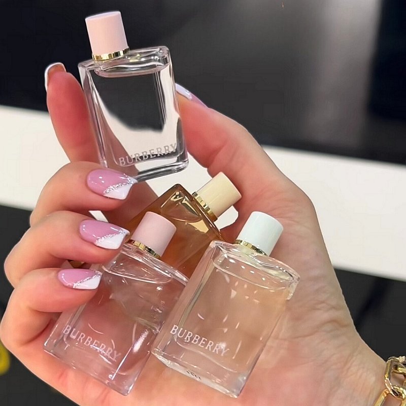 Burberry – Her Eau de Parfum
