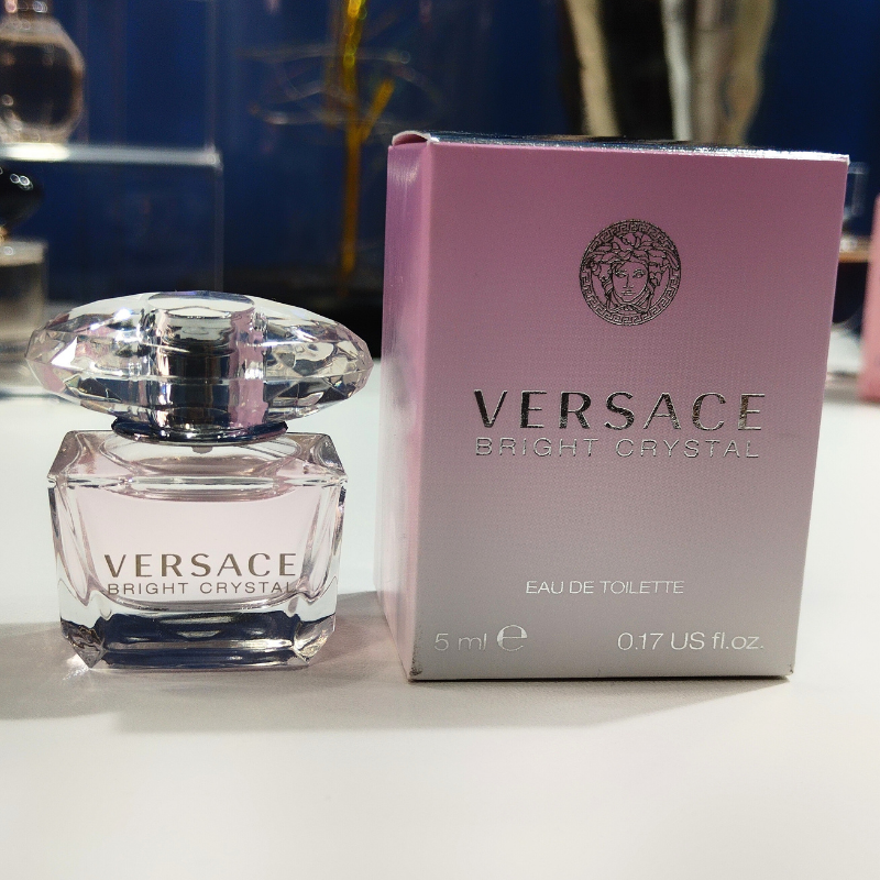 Versace – Bright Crystal Eau de Toilette